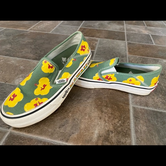 Vans slip ons - Picture 1 of 1
